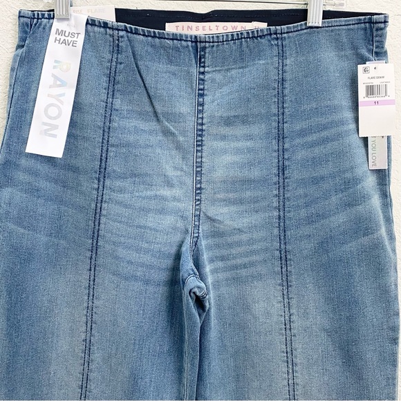 TINSELTOWN Hi-Rise Flare Denim Raw Hem Pull On Flare Jeans Size 11 Waist 30 - Picture 12 of 13